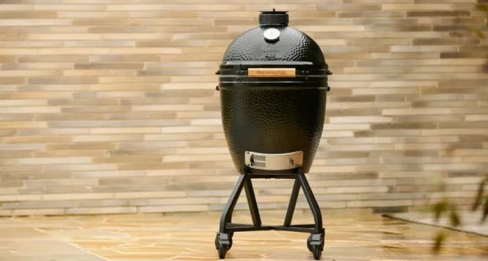 the-onyx-noul-gratar-kamado-de-la-big-green-egg
