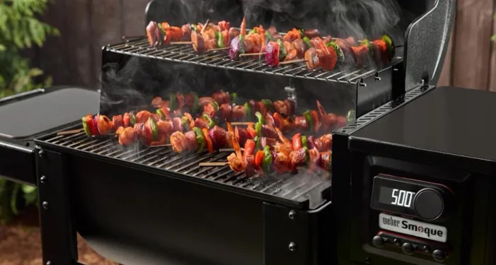 Weber Smoque si Searwood – noua generatie de afumatoare pe peleti