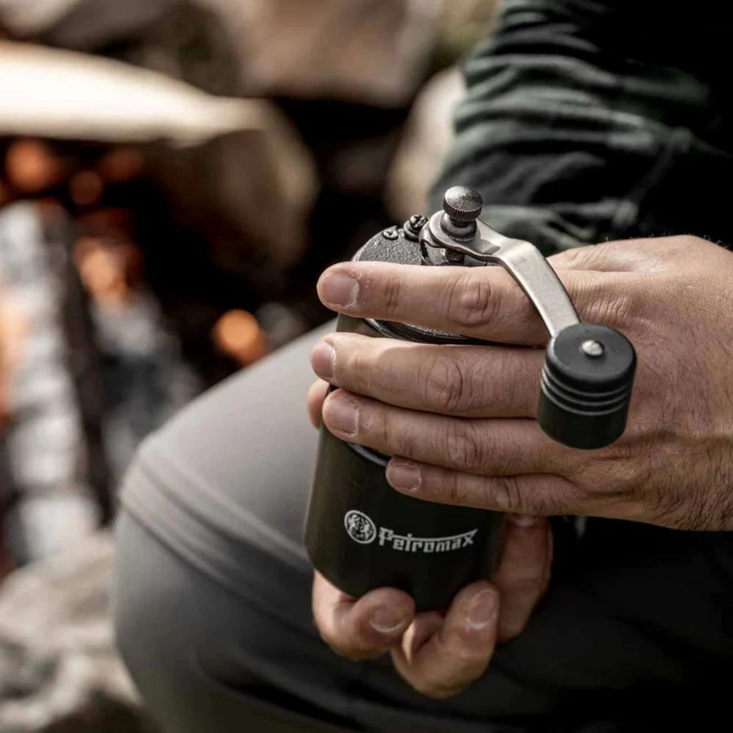 Rasnita manuala de cafea Petromax (3).jpg