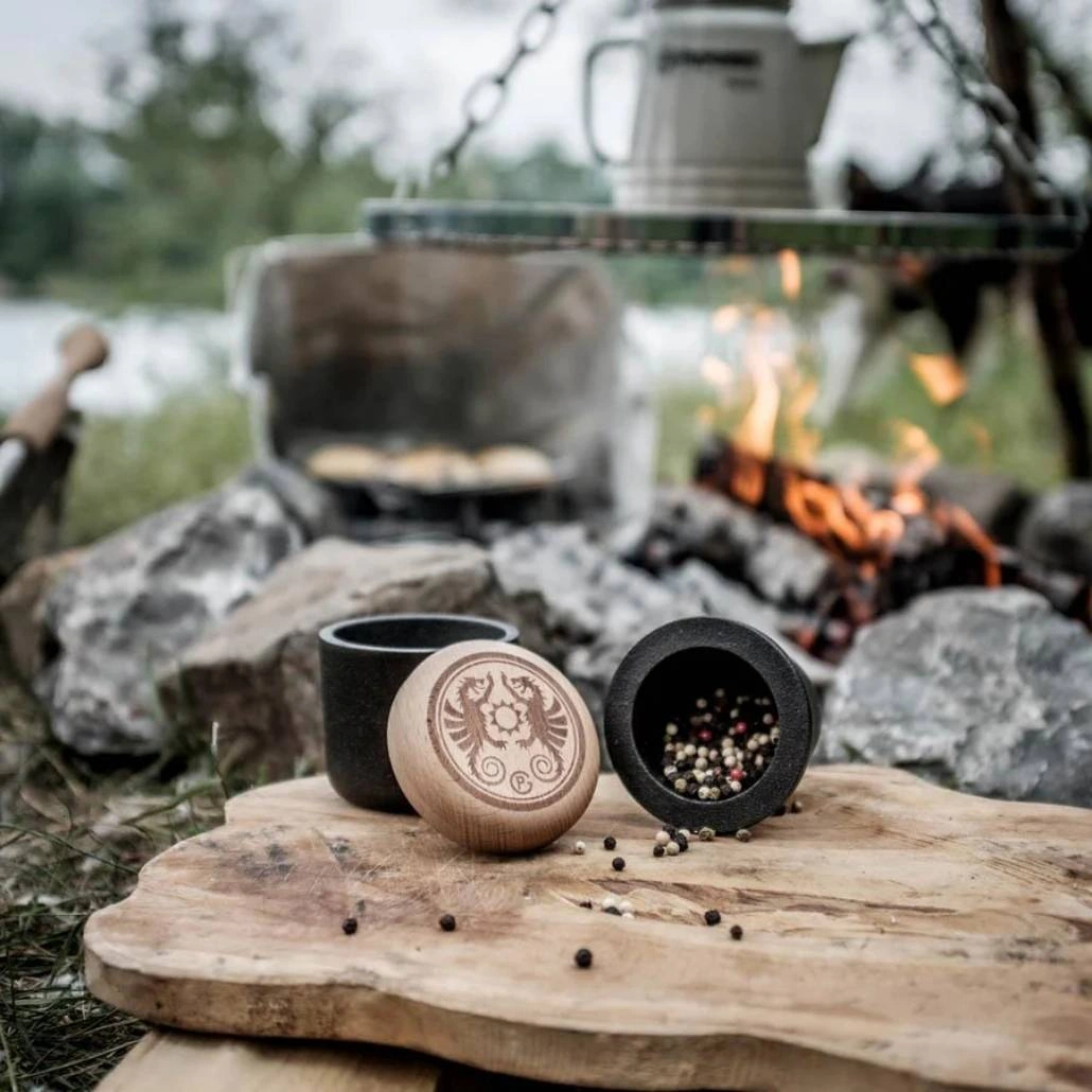 Mojar din fonta Petromax (5).jpg