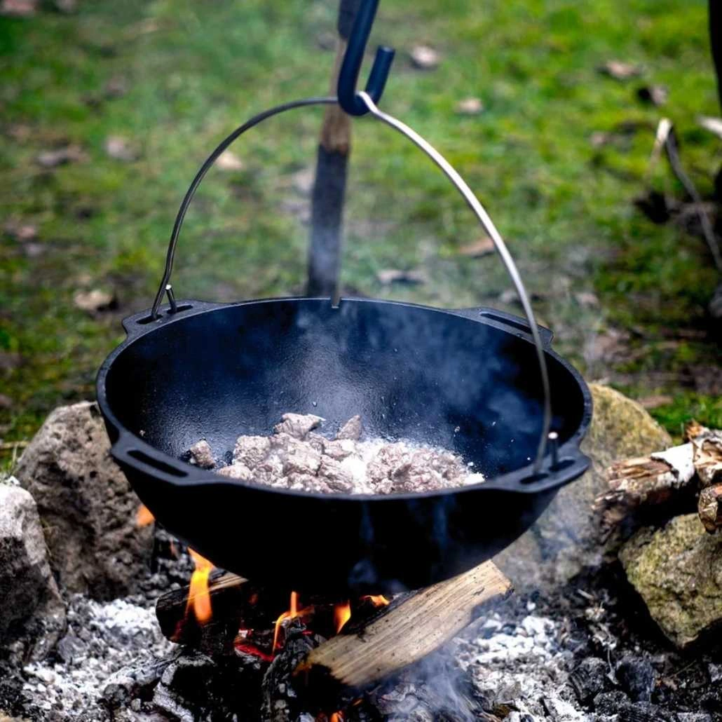 Ceaun fonta cu fund rotund Kazan 8 litri Petromax (6).jpg