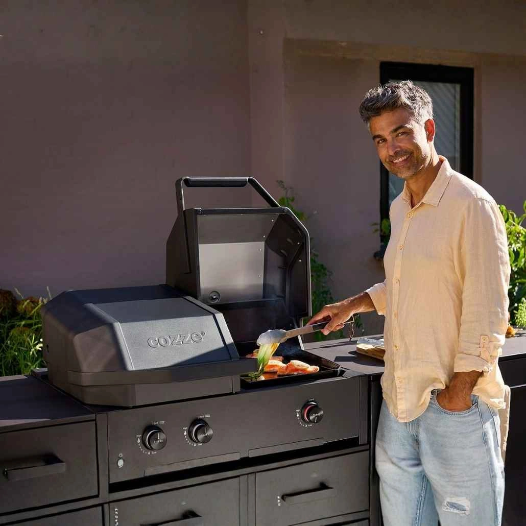 Bucatarie exterioara Cozze in forma L cu Quattro 900, cuptor pizza, frigider si chiuveta - 452 x 200 cm (2).jpg