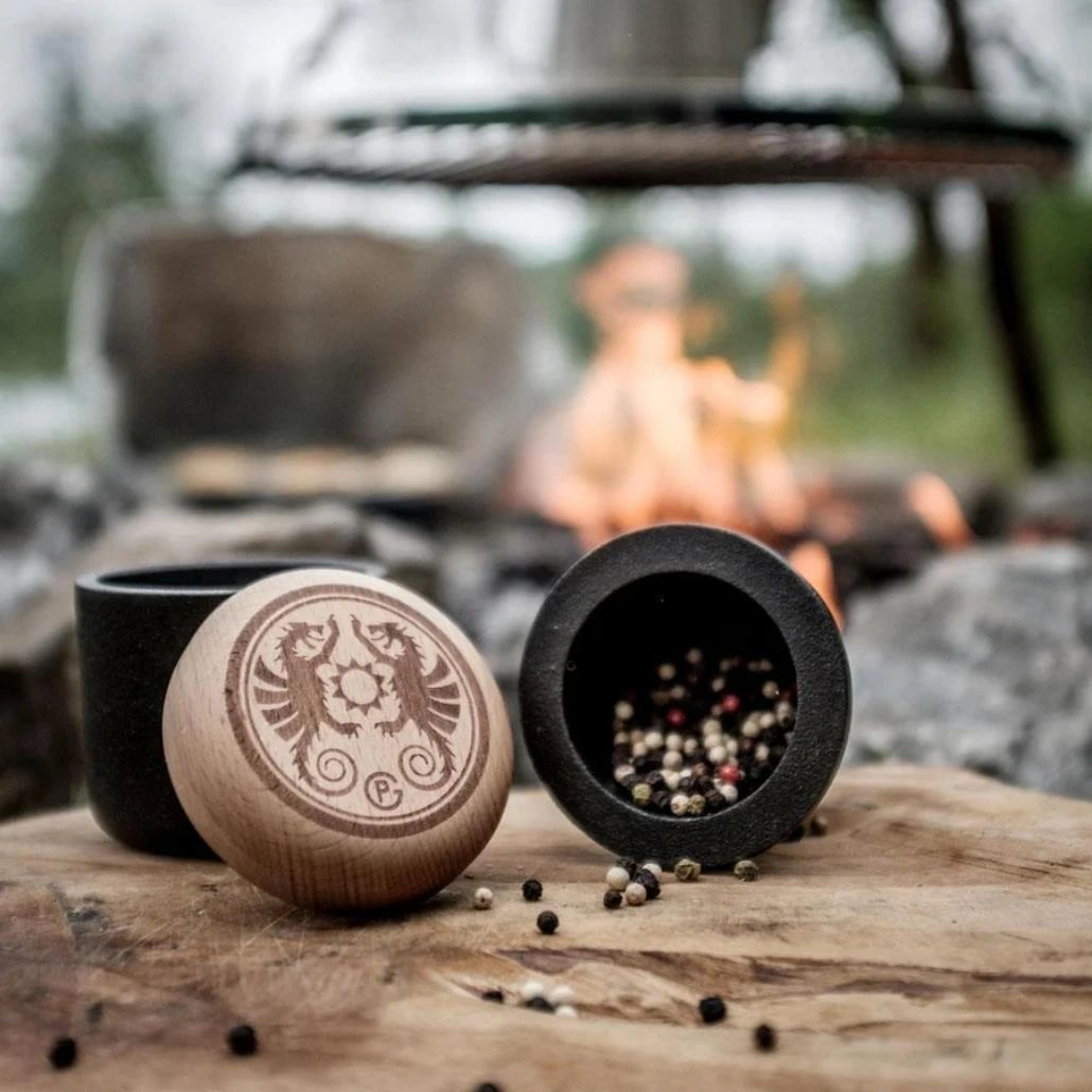 Mojar din fonta Petromax (7).jpg