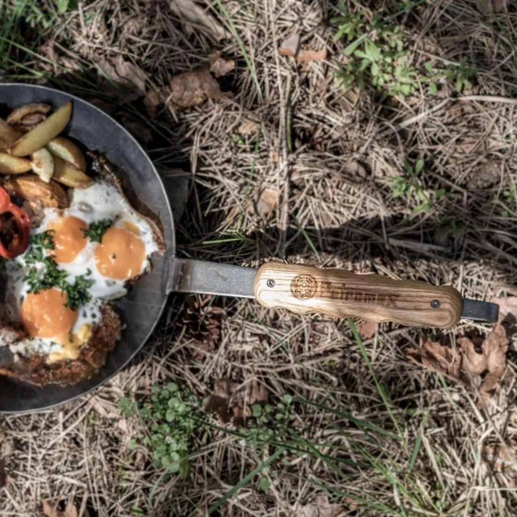 Maner lemn pentru tigaie fier Petromax (4).jpg