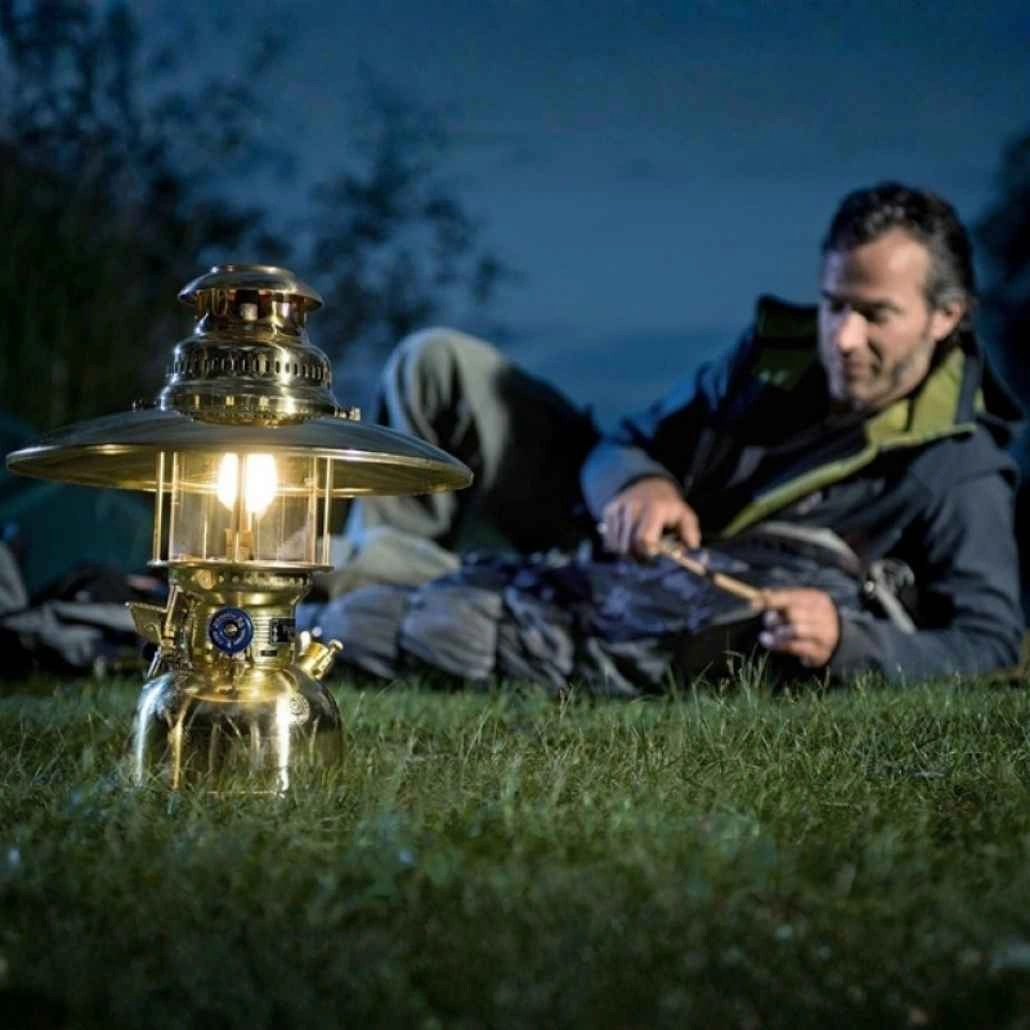 Lampa ulei parafina cu reflector alama (3).jpg