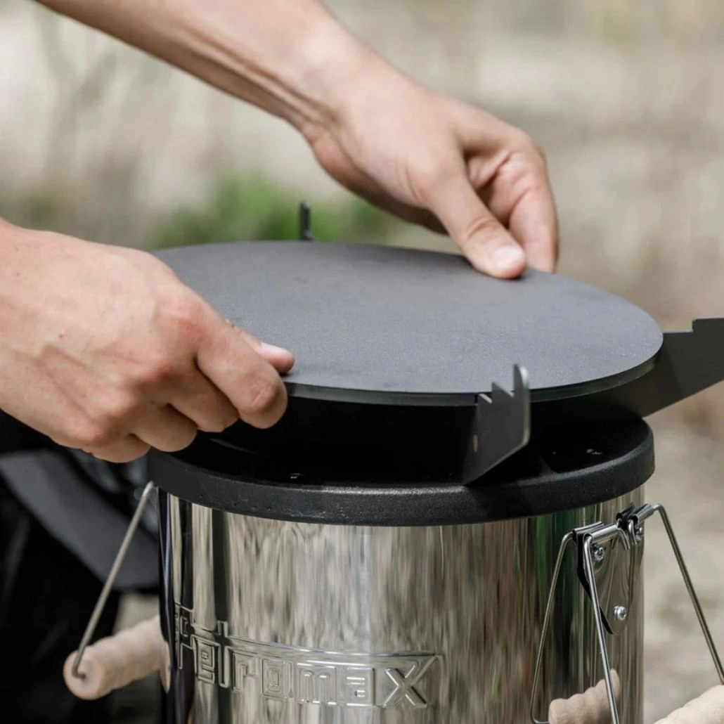 Arzator Rocket cu plita din otel Petromax (6).jpg