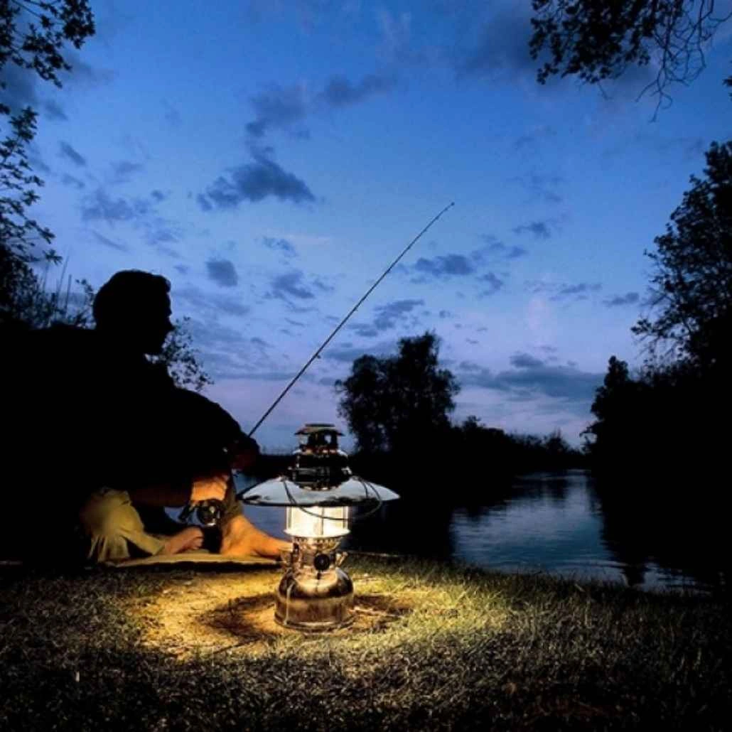 Lampa Petromax cromata cu reflector (2).jpg