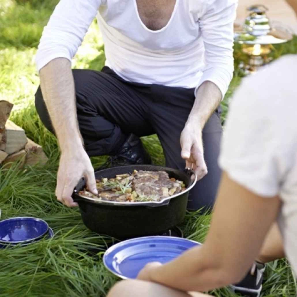 Ceaun fonta 4 litri cu ridicator capac (5).jpg