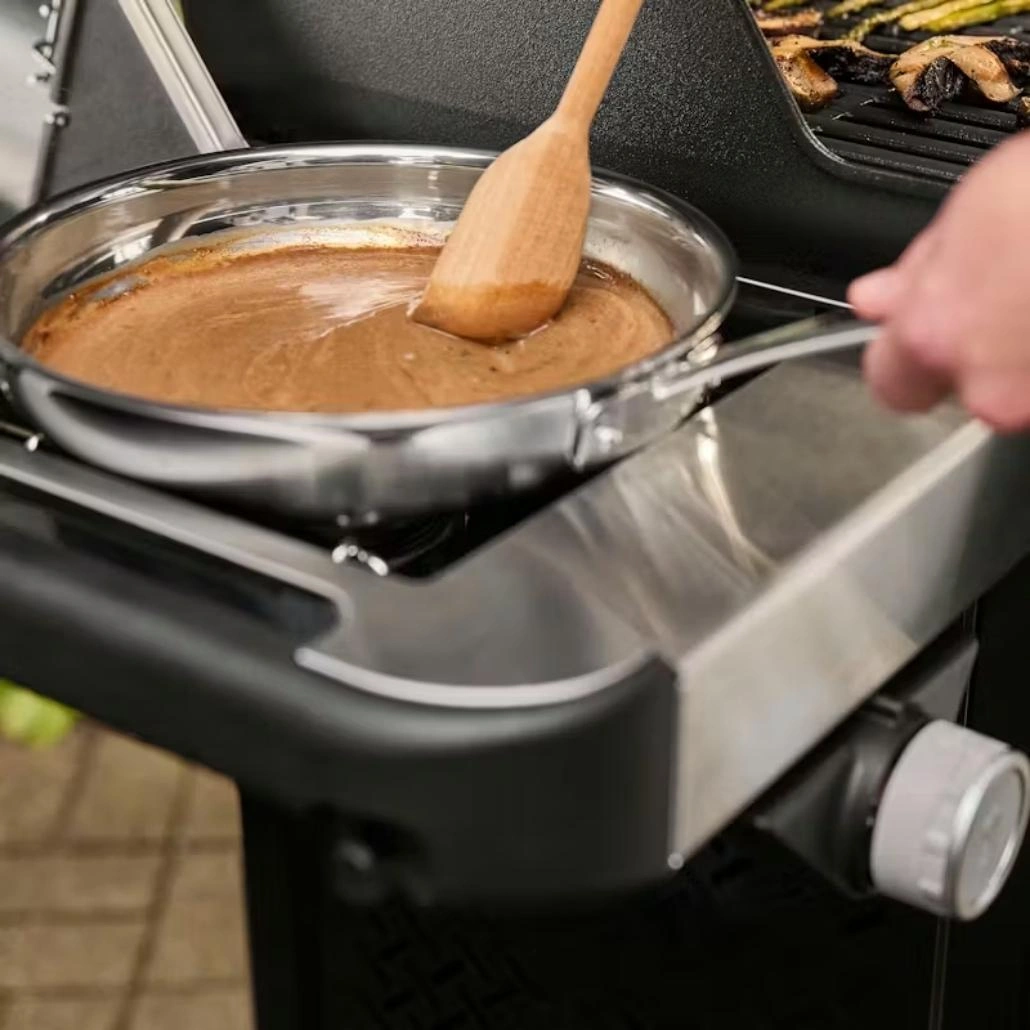 Gratar pe gaz Spirit S-435 LP + Regulator (9).jpg