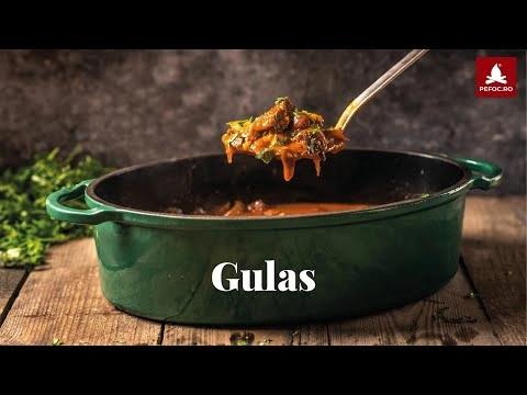 Reteta gulas de vita si tochitura gatita pe celebrul cuptor Big Green Egg!