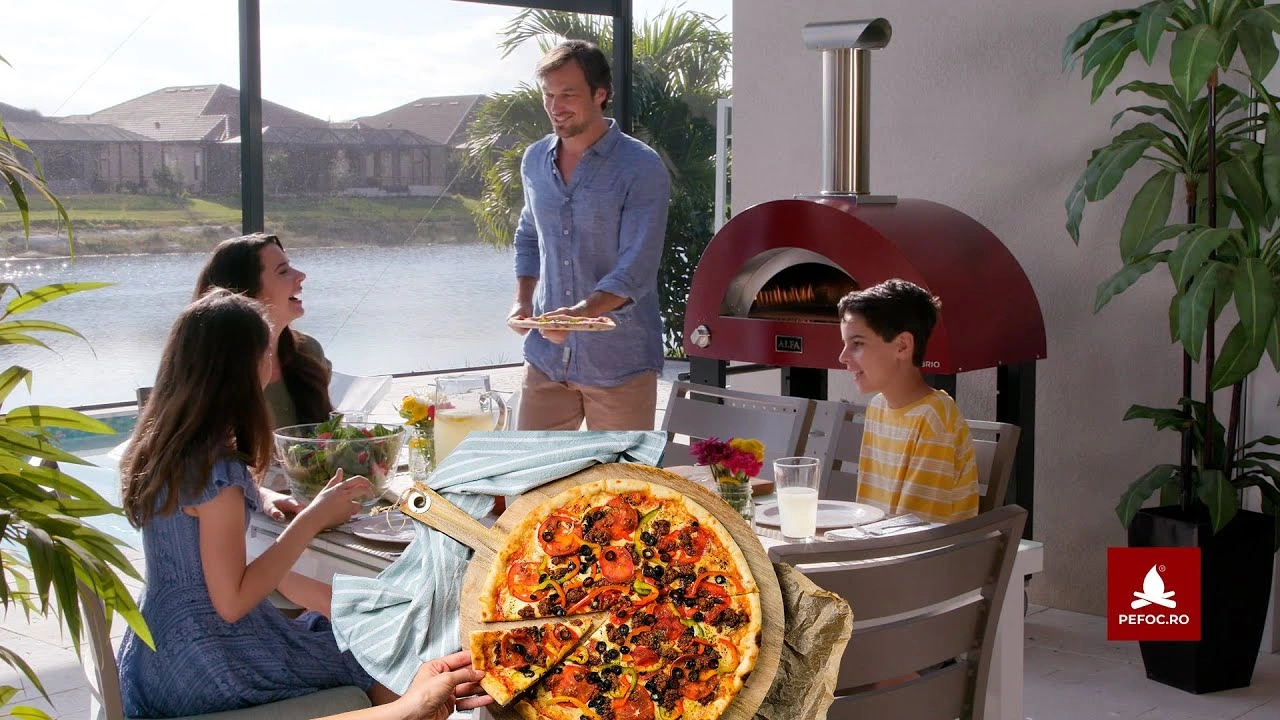 Pizza preparata profesional acasa la tine cu cuptorul italian pe lemne Alfa Forni