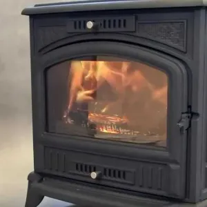 Soba pe lemne din fonta K6 cu sticla - Test ardere
