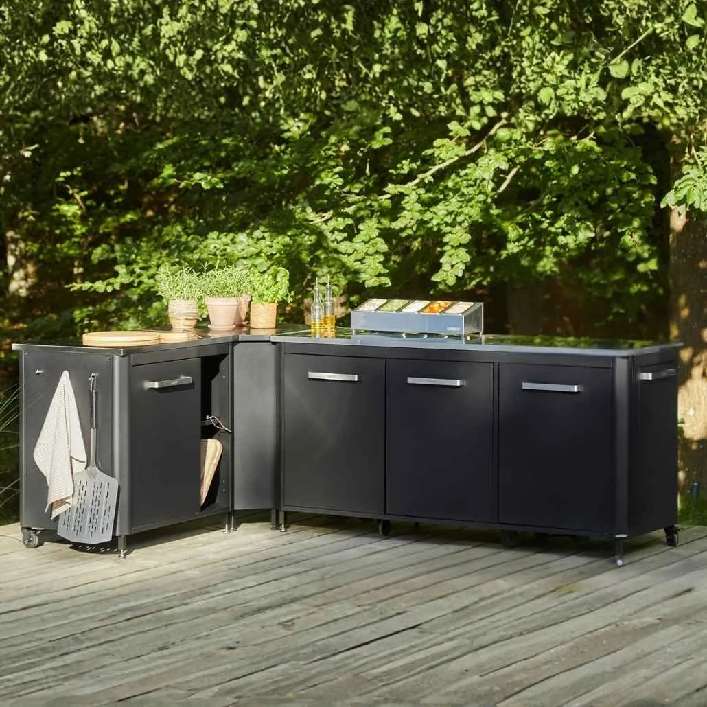 pachet-bucatarie-exterioara-cozze-cu-masa-inox-modul-de-colt-si-dulap-inox-cu-trei-usi-1jpg